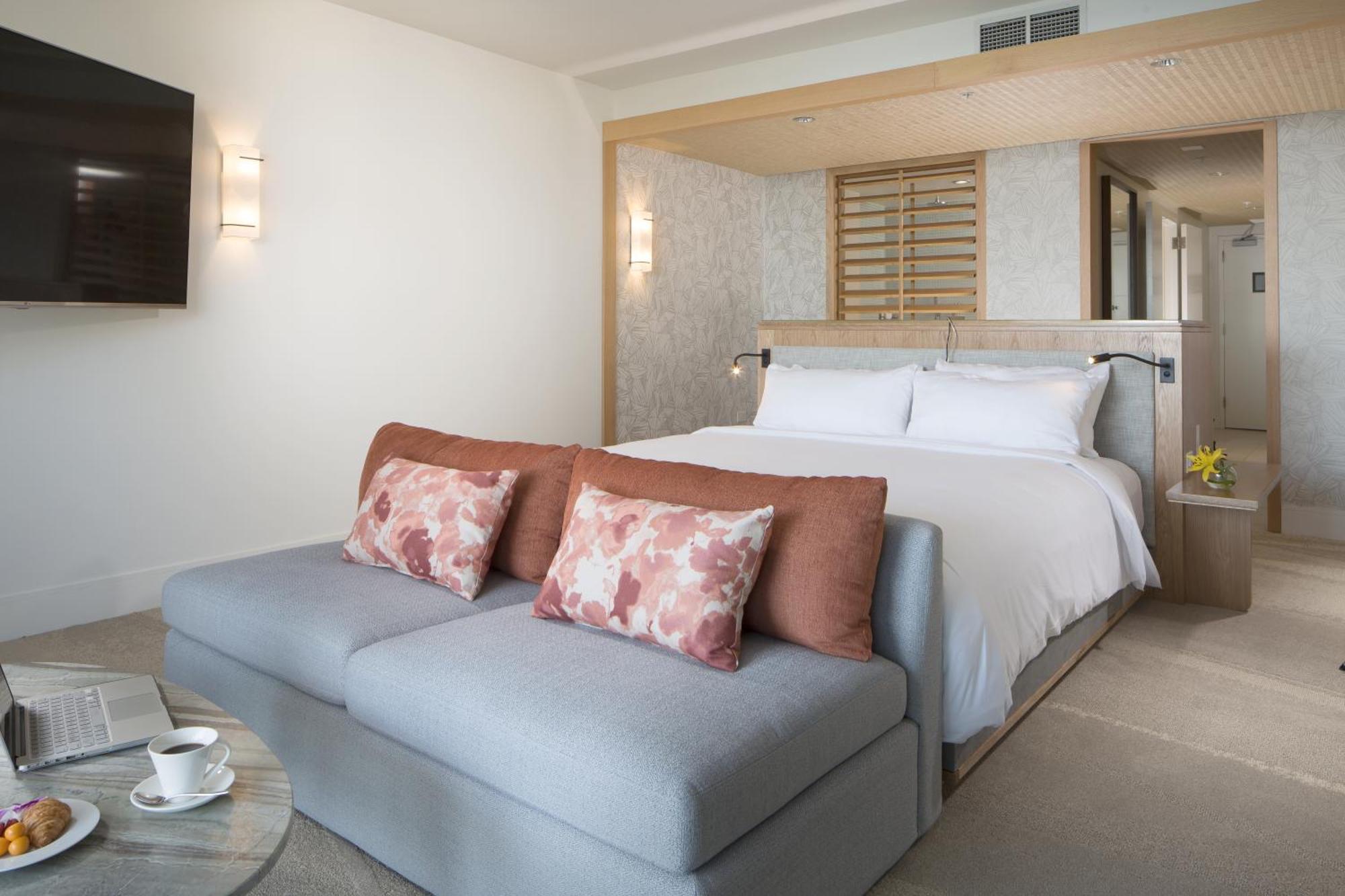 Ocean View Junior Suite King Balcony