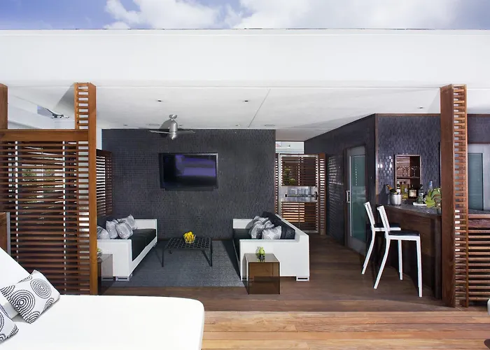 Dream South Beach, By Hyatt